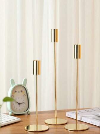 Ljusstakar - Minimalistiska gyllene svarta ljusstakebordsdekorationer, Moderna dekorativa ljusstakar för bröllop, festlig mantel, hemfest, festlig bordsdekoration | Elegant bordsservice i metallkonstruktion, ljusstakedekor