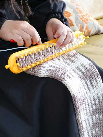 1 Beginner-Friendly DIY Hand Knitting Kit Knitting Machine Detachable Knitting Frame Crochet Hooks And Accessories In Random Colors DIY Knitting Crafts Knitting Tools Knitting And Sewing Tools For Blankets, Scarves, Hats, Shawls, And Knitting With Crochet Hooks DIY Scarf Sweater Shawl Blanket Knitting Machine Board Set Beginner DIY Knitting Kit Creative Knitting And Sewing Kit