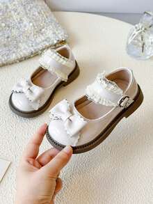 1双女童亮面软底蝴蝶结设计学生平底鞋，公主风演出鞋，春秋季 - 米色 - 查看 1