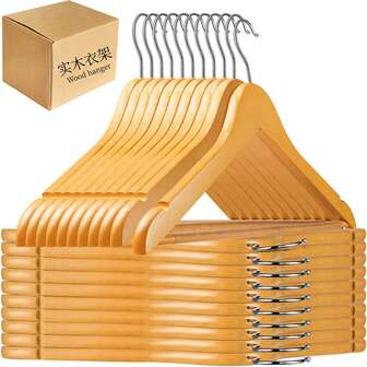 20个装优质木质西装衣架，连衣裙衣架，光滑实木裤架，配有耐用可调节金属夹，360度旋转挂钩，肩部凹槽设计，适用于连衣裙、外套、夹克、衬衫等，原木色，尺寸：44.5x21x1.27厘米