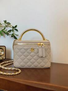 黑色休闲多功能手提小方包，时尚刺绣格纹面料，适合办公、收纳手机、口红、零钱、购物、作为钱包使用，适合年轻女性、大学生、新婚夫妇、白领人士。是办公室、大学、工作、商务、通勤、户外活动、旅行和短途旅行的理想之选。