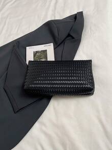 1个时尚纯色手提包，PU材质，大容量翻盖磁扣方形包，鳄鱼纹女士钱包，多功能派对晚宴包，适合女性旅行和购物 - 黑色 - 查看 6
