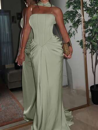 Doriss Delicate Plus-Size Halter Neck Tube Top Ruched Luxury Evening Dress For Women, White Party Event, Old Money Style, Court Style, Modest, Business Casual Woman, Halloween, Solid Color, Valentine's Day Outfit, Wedding Season