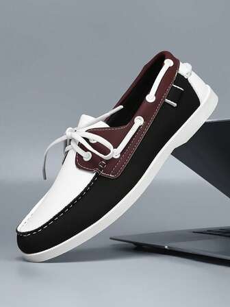 一双男士夏季户外休闲乐福鞋，配色简洁，时尚风格，易于搭配。