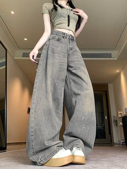 纯色泼漆做旧宽松牛仔裤