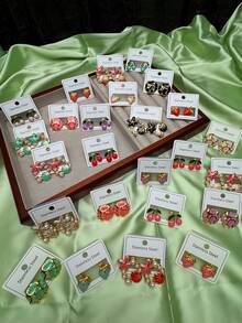 20对/304不锈钢万圣节耳环套装 - 亚克力可爱卡通/水果吊坠耳环，真空电镀，适合日常佩戴和派对场合，全年皆宜。金色耳环，不锈钢首饰，珍珠耳环，价格实惠。 - 彩色 - 查看 5