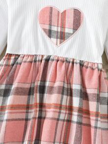 Niedliches kariertes Mädchenkleid mit Herz-Stickerei für Frühling und Herbst