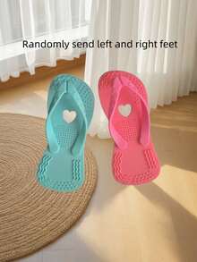 1 Slipper-Shaped Puppy Bite Toy (Suitable For Small Dogs And Puppies), Small Dog Toys Are Small, Used For Grinding Teeth, Cleaning Teeth, Playing And Companionship, Only Suitable For Pets, Bite-Resistant Toys, Pet Products, Pet Toys, Puppy Bite Toys, Slipper-Shaped Toys, Puppy Tooth Cleaning Toys, Shepherd Toys, Silicone Slipper Toys, Silicone Slipper Bite-Resistant Toys.