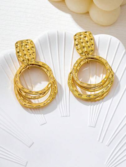 一对复古优雅多层耳环，百搭款式，适合女士休闲、派对佩戴或作为礼物。