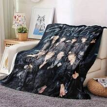 STRAY K DAY WAR Group Photo Blanket -280GSM Soft Flannel Four Seasons Universal Bed Cover, Designed By 6 Idol Members, K-Pop Fan Gift, Suitable For Home, Dormitory, And Office Use - Machine Washable Comfortable Blanket - 混合色 - 查看 2