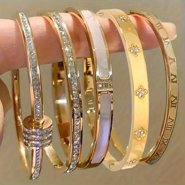 1PCS  Are Shipped Randomly Plated Steel Stainless Steel Bracelet With Roman Numerals And Embellishments - Unisex Fashion Jewelry, Suitable Holiday Gifts, Party Outfits, And Youth Casual Wear