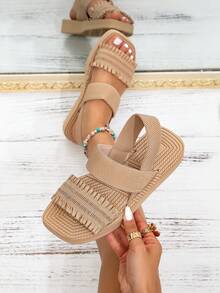 Màu Khaki