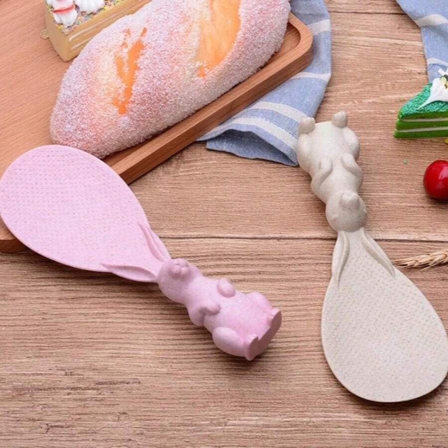 Should The Beautiful Lady Buy A Pink Little Rabbit Rice Scoop?