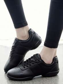 Giày đế dày dành cho nữ, Giày khiêu vũ đơn giản tối giản dành cho nữ, Giày khiêu vũ vuông đế mềm cao su cổ điển chống trượt, Giày tập thể dục trong nhà đế tháo rời để nhảy dây, nhảy dây, chạy bộ, Giày thể thao đế mềm êm ái, Giày khiêu vũ siêu nhẹ, buộc dây thoải mái, thoáng khí (Phiên bản da hơi chật, nên đặt hàng lớn hơn một cỡ) - màu đen - Xem 14