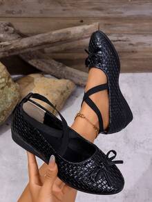 2025 Otoño Nuevos Planos de Mujer Estilo Europeo y Americano Casual y Cómodos con Puntera Redonda, Lazo y Rayas, Adecuados para Ir al Trabajo y Ocasiones Elegantes