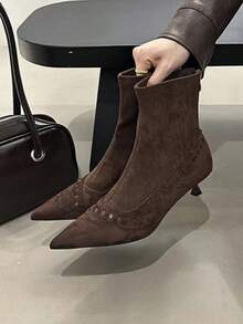 韩版小众设计尖头细跟紧身短靴，2025秋冬新款丝绒时尚百搭踝靴，猫跟靴 - 咖啡棕 - 查看 5