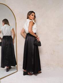 Imported Women's Petticoat With A Belt At The Waist. The Belt Is Attached To The Waist. This Fabric Is Highly Stretchy And Elastic On All Sides. The Skirt Is Relatively Full. The Fabric Is Silky. The Belt Can Be Tied At The Front Or Back. This Style Is Relatively Elegant, Petite, And Exquisite. - 黑色 - 查看 3