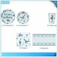 Ten 50/51-elementowy zestaw jednorazowej zastawy stołowej w stylu oceanicznym zawiera 10 talerzy obiadowych, 10 talerzyków deserowych, 10 kubków papierowych, 20 serwetek, obrus i baner. Ten praktyczny zestaw zastawy stołowej sprawdzi się na kempingu, pikniku, grillu w ogrodzie, weselu i przyjęciu urodzinowym.