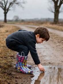 Wasserdichte Regenstiefel, Herzmuster, leicht zu reinigen, guter Halt, Griff zum leichten Anziehen, Outdoor Kinderschuhe