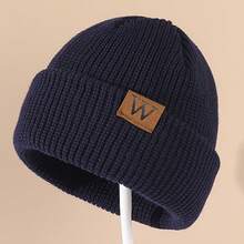 W Letter Knitted Hat - Navy Blue Soft Elastic 100% Acrylic College Style Casual Winter Unisex, Hand Washable - trắng - Xem 1