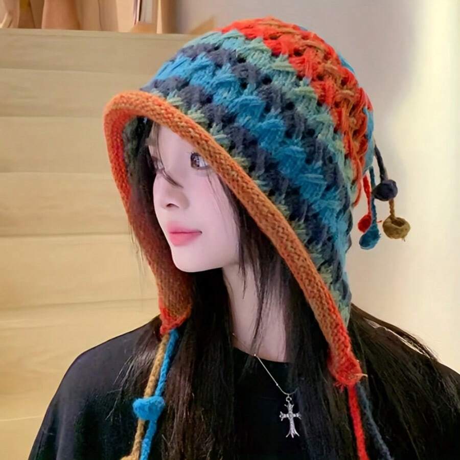 1 szt. unisexowa zimowa czapka beanie – miękka, luźna czapka z wielokolorowym wzorem w paski (brązowy/niebieski/pomarańczowy/czerwony/czarny/szary/biały/cyjanowy/fioletowy) – lekka, ciepła, wiatroszczelna, z nausznikami i ozdobnymi frędzlami, elastyczna, do jazdy na nartach, snowboardzie, na co dzień na świeżym powietrzu – nadaje się do prania w pralce, akcesorium na zimną pogodę, damska zimowa czapka beanie