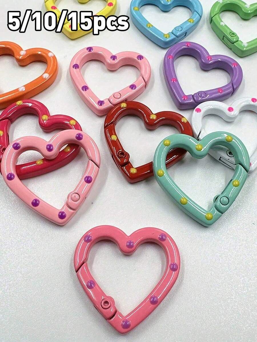1/5/10 pièces Porte-clés en forme de cœur et de cercle de couleur aléatoire avec anneau ressort et fermoir mousqueton. Convient pour des scénarios comme leDIYe, la fabrication de bijoux, les accessoires scolaires et automobiles, la décoration, pour les passionnés d'artisanat, les créateurs de bijoux, les étudiants et les propriétaires de voitures