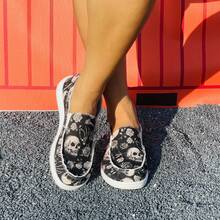 Women's New Halloween Limited Edition Skull And Rose Print Design Slip-On Boat Shoes Design Convenient And Fashionable Personality Large Size Women's Shoes Casual Everyday Versatile Outdoor Sports Shoes Fitness Running Essentials - Đen và trắng - Xem 2