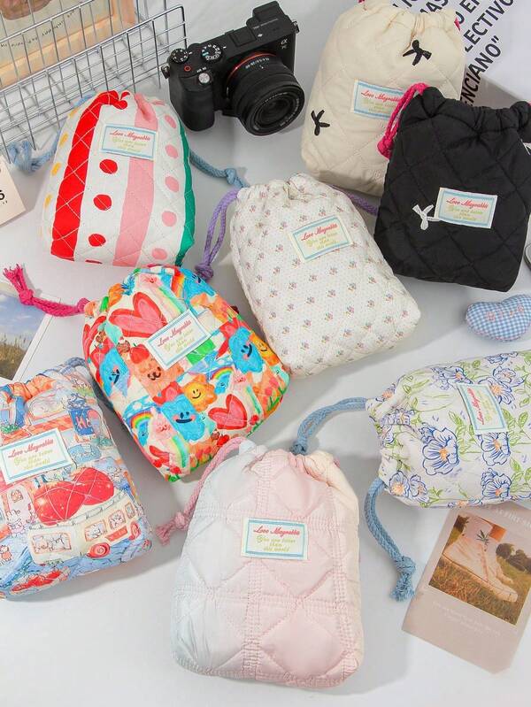 1 Piece Cute Embroidered Bow Design Camera Bag Quilted Design Camera Bag Cute Flower Printed Camera Bag CCD Storage Bag Cartoon Camera Box Travel Small Item Drawstring Storage Bag Multi Functional Striped Makeup Bag