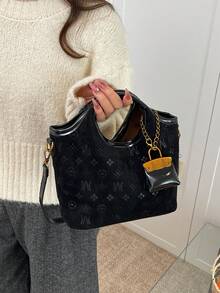2025 New Fashion Women's Shoulder Bag, Large Capacity Commuter Bag, Unique Design Crossbody Bag, Casual Versatile Handbag, Comfortable PU Material, Solid Color Design, Snap Closure, Adjustable Removable Strap, Spacious Volume, Bucket Bag - Black - View 4