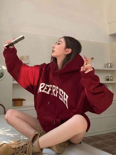 女士休闲长袖连帽衫，带口袋和字母印花，简约设计，长袖上衣