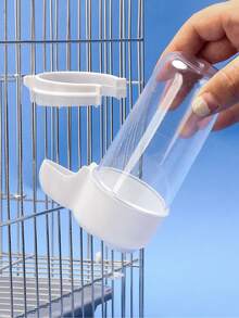 1pc Worry Free, Transparent And Visual Automatic Bird Food Bowl Water Dispenser - An Innovative Maintenance Solution Designed Specifically For Small And Medium-Sized Birds Such As Parrots, Canaries, And Sparrows! Wear Resistant And Drop Resistant, The Transparent Compartment Body Makes The Remaining Amount Clear At A Glance, And The One Click Disassembly Structure Is Easy To Clean.
