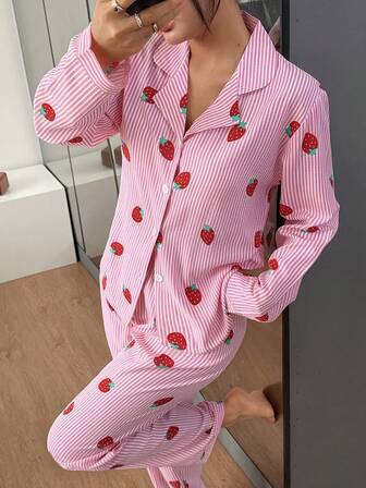Ensemble pyjama imprimé de fraises rayées, Top à manches longues et col châle boutonné, doux et mignon, et pantalon long. Ensemble de vêtements de nuit et d'intérieur pour femmes, automne/hiver