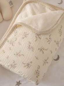 1pc Floral Printed Reversible Plush Blanket, Double-Sided Double-Layer Crochet Edging Soft Throw Blanket For Baby