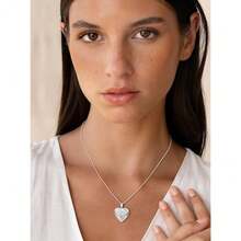 U7 Women Locket Necklace Platinum 14K Gold Photo Lockets That Hold Picture,Chain 20 Inch Person.Alized Gift Custom Love Heart Image Necklaces{Inchcolor_nameinch:Inch02#Platinum*FlowerGraininch} - 02#Platinum*花粒 - 查看 4