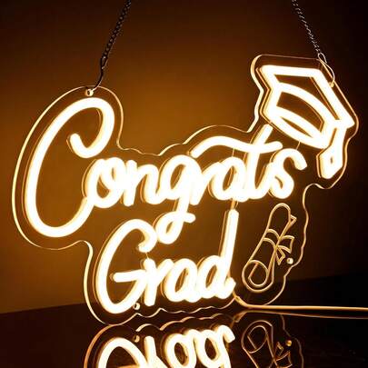 毕业祝贺霓虹灯，细节精美，非常适合毕业聚会，是意义非凡的礼物，能营造欢乐氛围，庆祝学业成功和新开始。