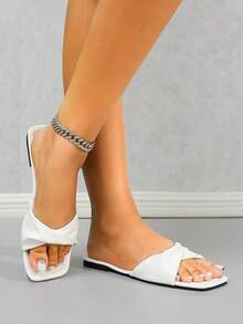 Dép xăng đan đế đen mùa hè mới màu trắng dễ thương, dép quai ngang mũi vuông thời trang nữ. - Trắng với nền đen - Xem 8