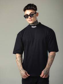 Kit 2 Camisetas DMUNIZ Oversized Streetwear Gola Alta Estampada Glorious e Peito Estampado - Preta Estampa Glorious/Verde Estampa Peito - Visão 4