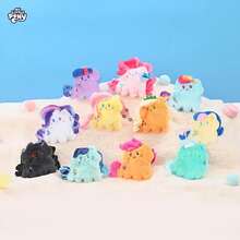 Hasbro My Little Pony Plüsch Schlüsselanhänger Set im Blindbag | Serie 3 süße Ponys mit versteckten Designs (zufälliger Anhänger)