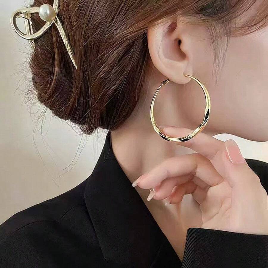Women's Gold Oversized Round Statement Earrings - Smooth Surface Chic Fashion Jewelry | Versatile Everyday & Special Occasion Wear - Vàng - Xem 1
