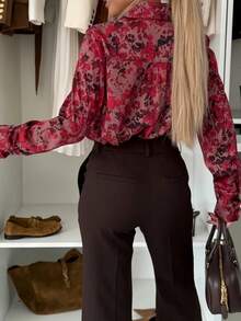 Camisa de manga larga con estampado floral en todo el diseño, estilo casual de vacaciones para mujer, color rojo - Rojo - Ver 2