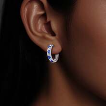 Bông tai bạc 925 thiết kế hình tam giác đính đá Cubic Zirconia nhiều màu sắc, kiểu dáng sang trọng, nhẹ nhàng, thích hợp cho tiệc tùng, đeo hàng ngày, làm quà tặng cho gia đình, bạn bè, dịp Giáng sinh, Lễ tình nhân, sinh nhật (có hộp quà). - màu xanh lá - Xem 7