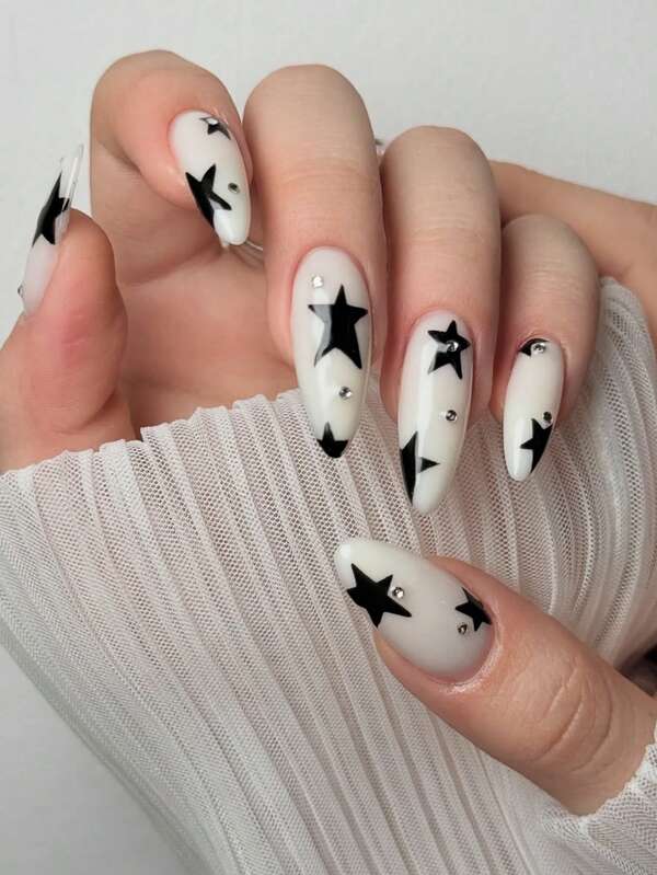 Unhas postiças amêndoa, unhas postiças médias, design de estrela prateada com cola, unhas com cobertura total de strass, unhas finas de acrílico stiletto, conjunto de nail art feminino com 24 peças