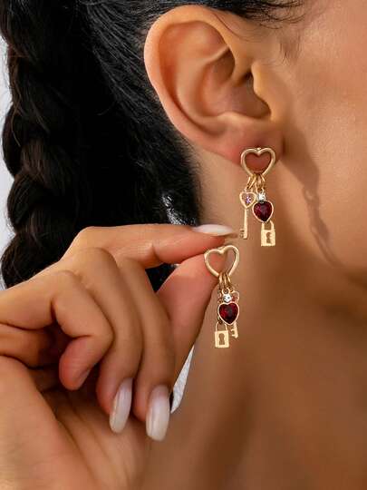 1 Pair Elegant Heart-Shaped Lock & Key Pendant Earrings, Fashionable & Versatile For Vacation, Party, Daily Wear, Valentine's Day