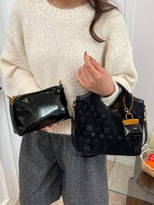 2025 New Fashion Women's Shoulder Bag, Large Capacity Commuter Bag, Unique Design Crossbody Bag, Casual Versatile Handbag, Comfortable PU Material, Solid Color Design, Snap Closure, Adjustable Removable Strap, Spacious Volume, Bucket Bag - Black - View 3