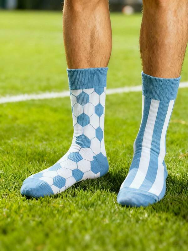 1 Paio di Calzini con Motivo Esagonale a Tema Calcio, Calzini con Stile Esagonale da Calcio, Calzini Esagonali Blu e Bianchi Traspiranti, Calzini Esagonali Blu e Bianchi Traspiranti, Calzini con Motivo Esagonale a Tema Calcio, Calzini Esagonali Blu