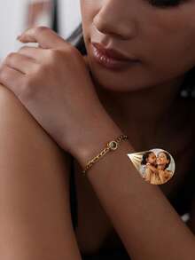 1 pieza Pulsera personalizada de cadena Figaro con proyección | Pulsera de foto de acero inoxidable con letra | Pulsera de foto personalizada minimalista | Regalo personalizado para el Día de San Valentín | Pulsera conmemorativa de foto | Regalo personalizado chapado | Pulsera de mujer minimalista con dije | Pulsera conmemorativa para seres queridos y amigos | Pulsera hecha a mano | Pulsera de foto | Regalo de boda, regalo de aniversario | Regalo de Navidad personalizado - Cadena Figaro 2 modelos - Ver 5
