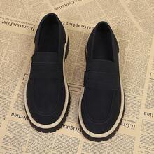 Women's Slip-On Platform Loafers - Round Toe Low-Top Gray/Black, Suitable For All Seasons (Sole) - Casual And Formal Versatile, Pairs Well With Pants, Dresses, Office Wear - Easy Care Fabric Shoes - Black - View 3