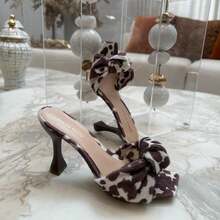 Women's SHOW SHOW Clog With Knot - BROWN COW - View 4