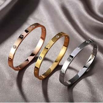 1Pc Christmas Fashion 18k Gold-Plated Stainless Steel Oval-Shaped Heart-Shaped Bracelet Jewelry Is Suitable For Ladies To Wear During Festivals And Weddings On A Daily Basis