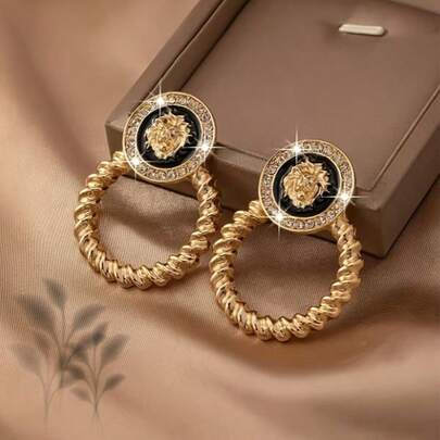 一对复古狮头编织耳环，适合日常、派对和宴会佩戴